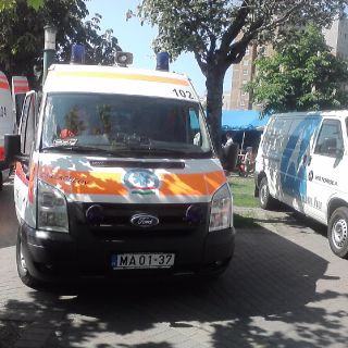 Hungarian emergency service-4